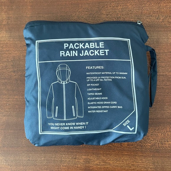 Crane packable rain jacket. Size L. Never worn. - Picture 4 of 4